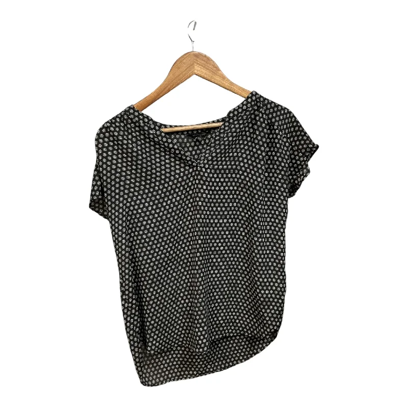 Top Short Sleeve By Banana Republic In Black, Size: S