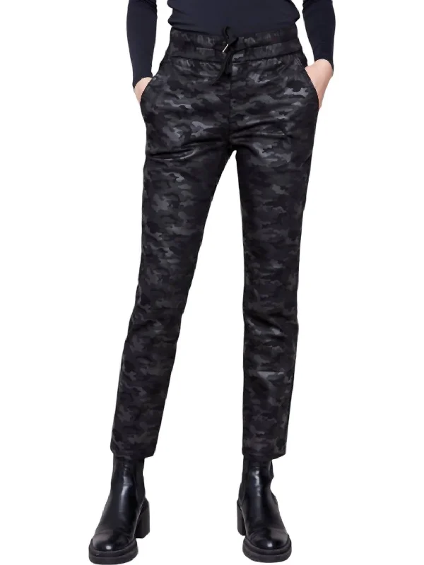 Camo Jogger Pants In Black