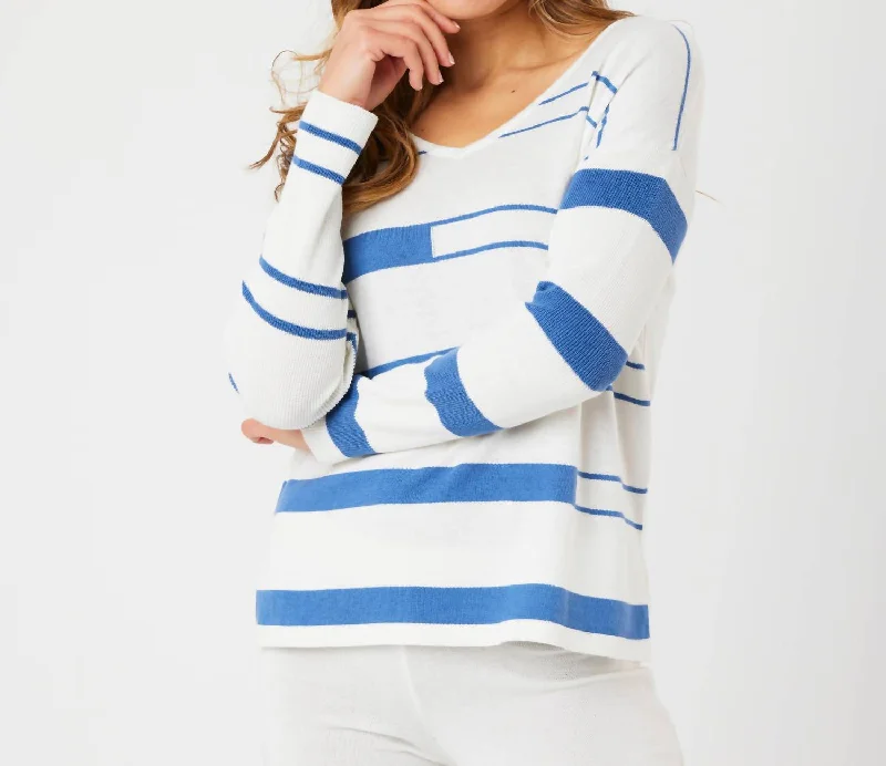 V-Neck Sweater In Ivory/denim